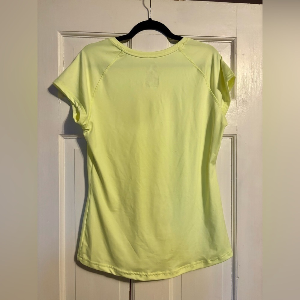 Aviva Tshirt - Picture 2 of 4